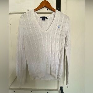 Women’s large Ralph Lauren cable knit sweater, classy accessory for anywhere.